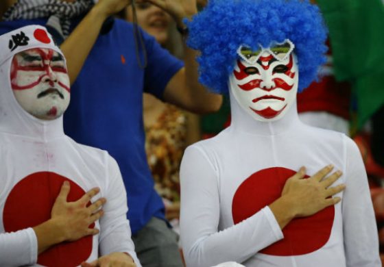 Aksi Santun Fans Jepang, Bersih-bersih Stadion Piala Dunia