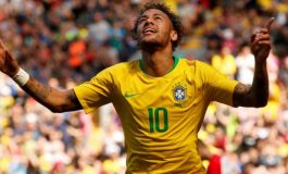 Ingat Zaman Sulit, Neymar Berlinang Air Mata