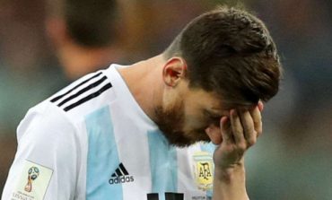 Messi Kenakan Mahkota untuk Mbappe, Meme Sindir Kekalahan Argentina image_title