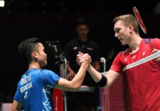 Usai Tersingkir, Viktor Axelsen Akui Anthony Sinisuka Ginting Pantas Menang