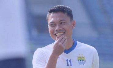 Buat Fans Persib, Coba Lihat Hobi Unik Dedi 'Dado' Kusnandar Ini