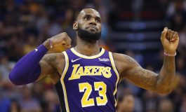 NBA: LeBron James Memburu Rekor Michael Jordan