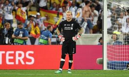 Tidak Meyakinkan, Besiktas Ingin Kembalikan Karius ke Liverpool