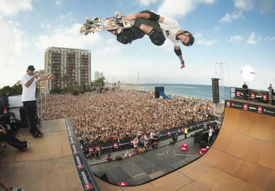 Riwayat Jatuh Bangun Tony Hawk Menekuni Olahraga Skateboard