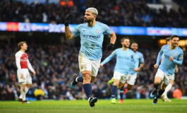 Hat-trick Kontroversial Aguero Benamkan Arsenal di Kandang City