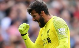 Alisson Becker Yakin Liverpool Bakal Rengkuh Trofi Liga Inggris