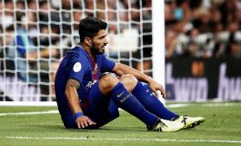 Barcelona Pastikan Suarez Absen Dua Pekan akibat Cedera