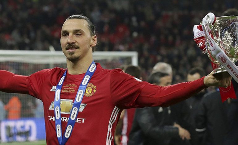 Batal ke MU, Zlatan Ibrahimovic Umumkan Pensiun Senin Depan?