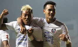 Arema FC Ubah Komposisi Tim demi Menekuk Persib