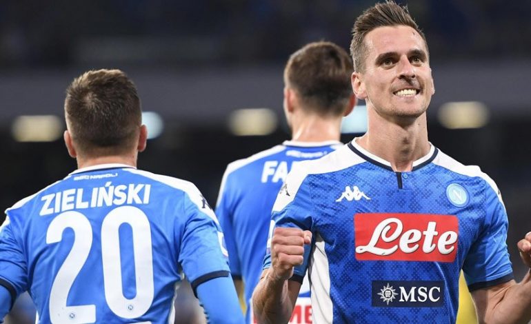 Juventus Coba Bajak Arkadiusz Milik dari Napoli