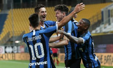 Diwarnai 2 Kartu Merah, Inter Milan Taklukkan Parma