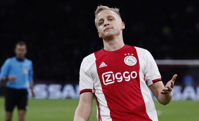 Manchester United Mulai Bermanuver untuk Transfer Donny van de Beek