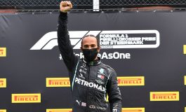 Hasil GP Styria 2020: Lewis Hamilton Juara, Duo Ferrari Tabrakan