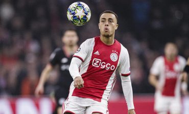 Pemain Muda Ajax Amsterdam Diperebutkan Barcelona dan Bayern Munchen