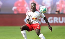 Soal Dayot Upamecano, RB Leipzig Sindir Manchester United