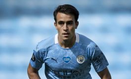 Gagal Dapatkan Eric Garcia, Barcelona Terancam Krisis Bek Tengah