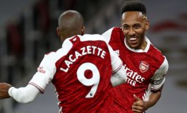 Dilema Arteta di Arsenal: Haruskah Korbankan Lacazette demi Aubameyang Jadi Striker?