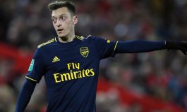 Pencoretan Ozil Adalah Sebuah Ironi Bagi Arsenal, Kenapa?