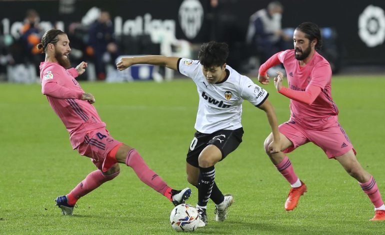 Valencia vs Real Madrid: Dihukum Tiga Penalti, El Real Takluk 1-4
