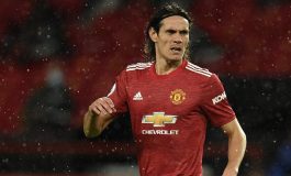 Lihat Gerakan Malas-malasan Edinson Cavani Saat Pemanasan, Roy Keane: Niat Gak Sih?