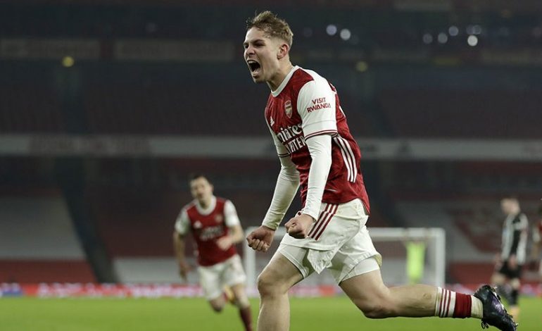 Emile Smith Rowe Gemilang, Arsenal Ubah Rencana Transfer Januari