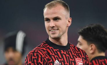 Arsenal Resmi Perpanjang Kontrak Rob Holding