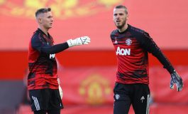 Persaingan De Gea dan Henderson Tetap Sengit Musim Depan