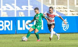 HT Madura United Vs PSS - Diwarnai Insiden Benturan Keras, Skor Masih Kacamata