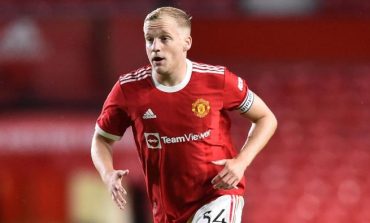 Ronaldo Pulang ke MU, Kabar Buruk untuk Van de Beek