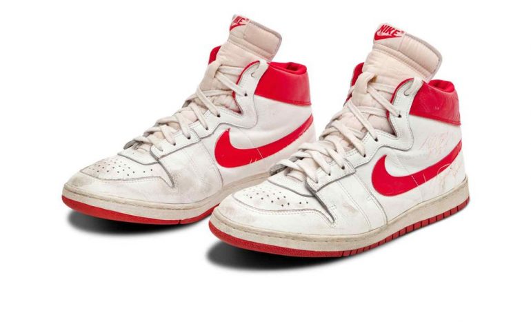 Wow, Sepatu Michael Jordan 1984 Laku Sebesar 21 Miliar Rupiah