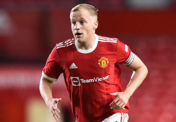 Donny van de Beek Diburu Klub Besar Italia