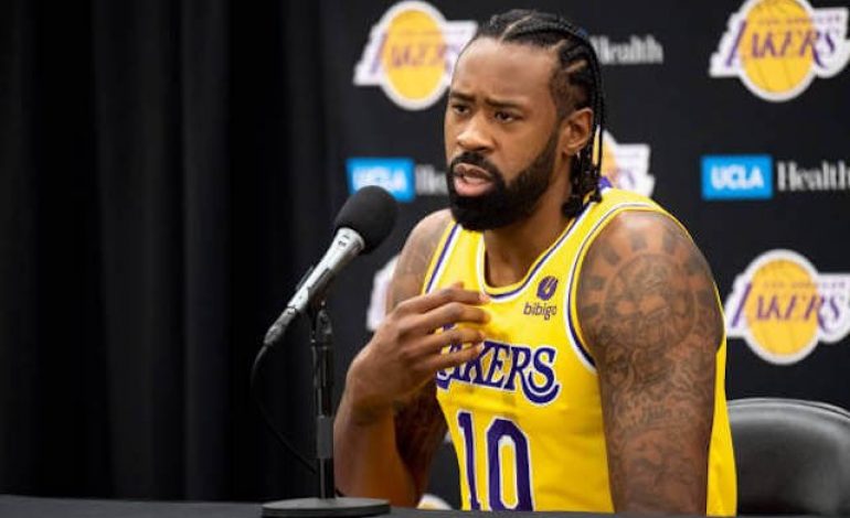 Fans LA Lakers Ingin DeAndre Jordan Dijual, Karena…