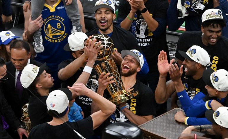 Spesial! Stephen Curry Memenangkan NBA Finals MVP